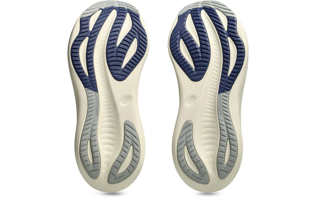 **ASICS Gel-Nimbus 26**