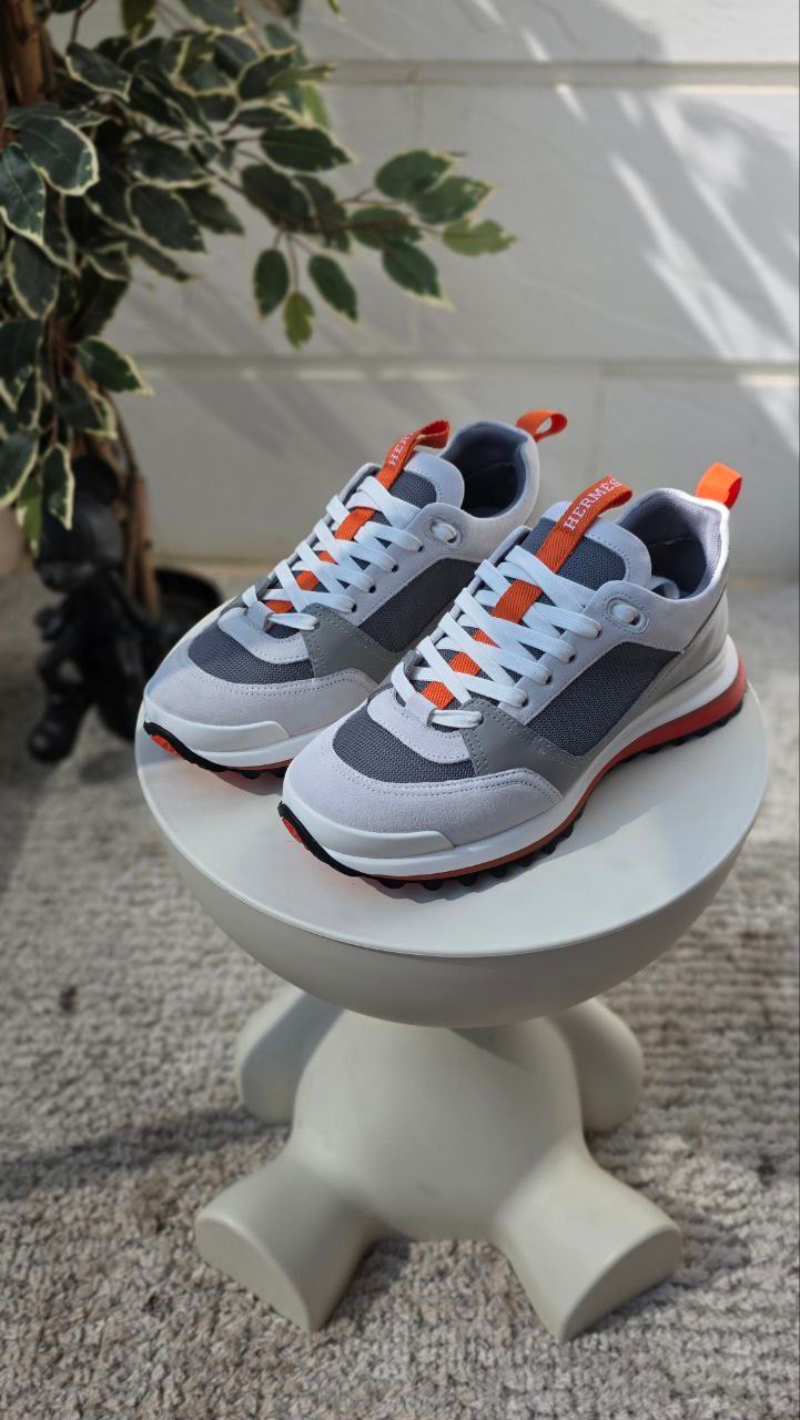 Hermès ‘Chaine d’Ancre’ Sneakers