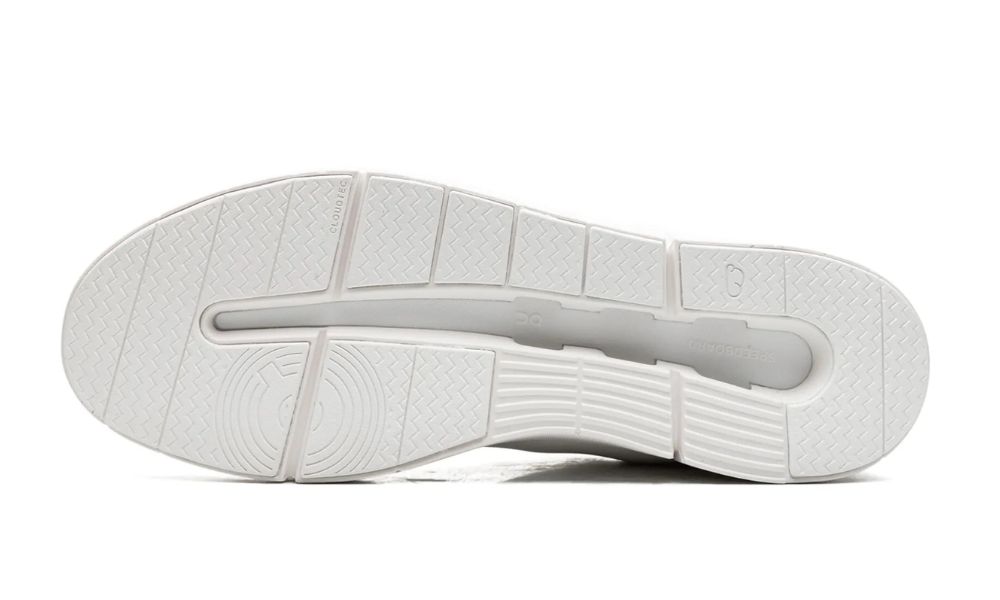 On Running The Roger Advantage ‘all white