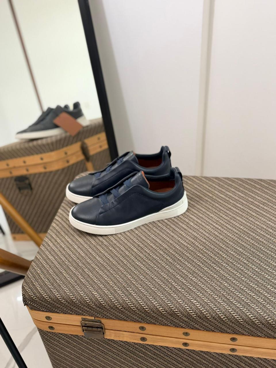 Zegna TerraFlex Smooth Leather Slip-On Sneakers – Navy Edition