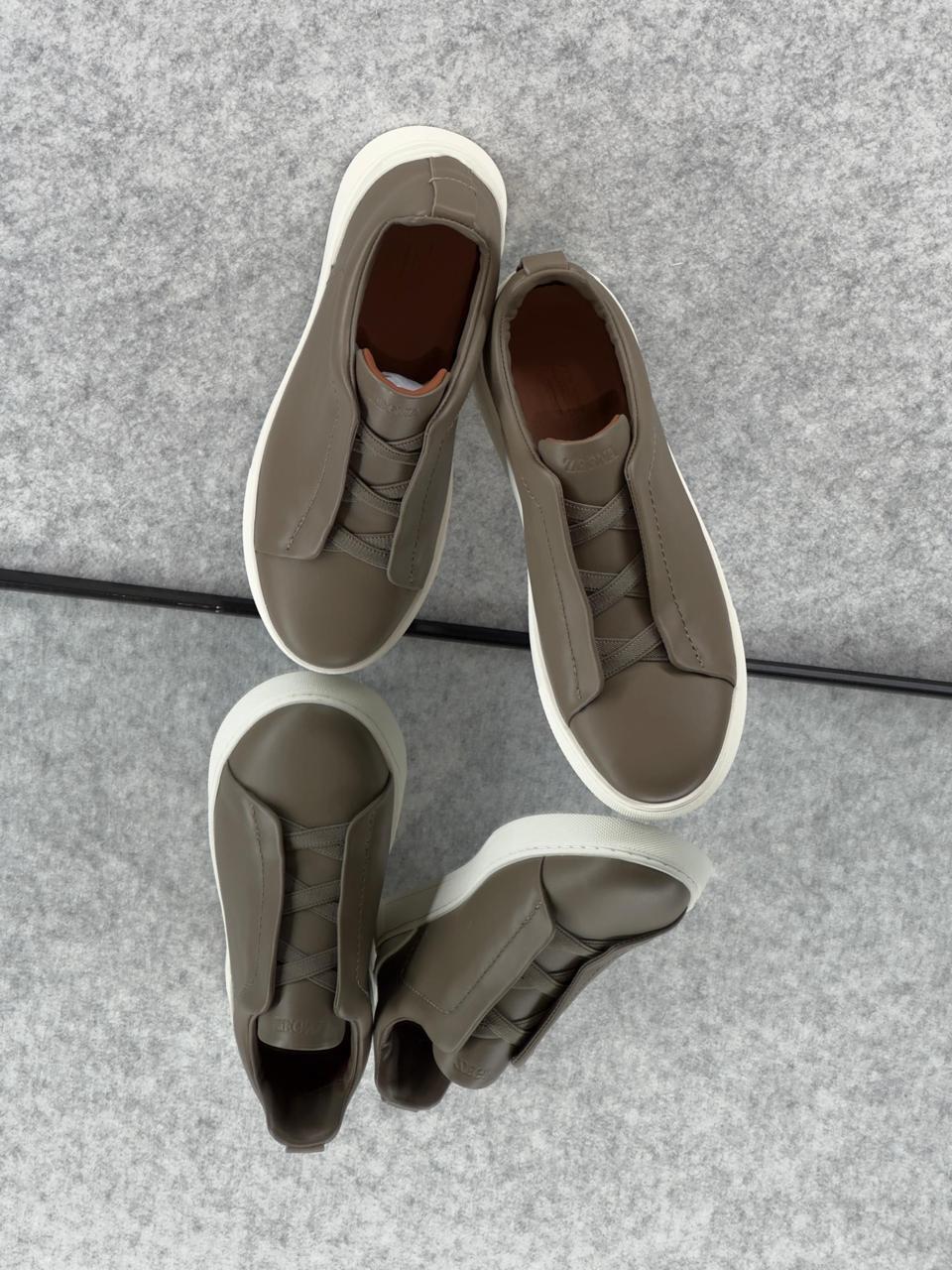 ZEGNA Triple Stitch™ Taupe Leather Sneakers