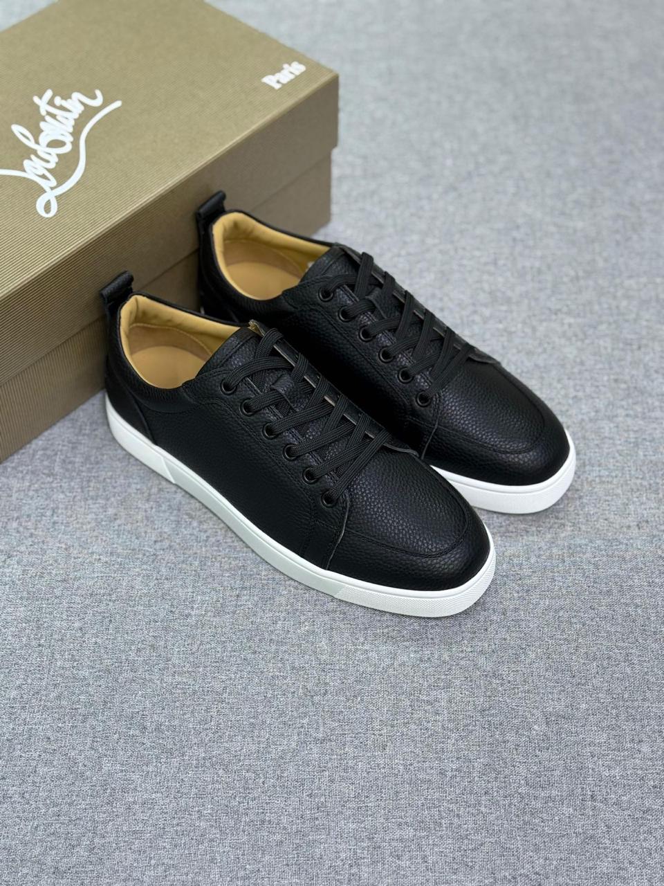 Christian Louboutin Louis Junior Grained Leather Sneakers(Black)