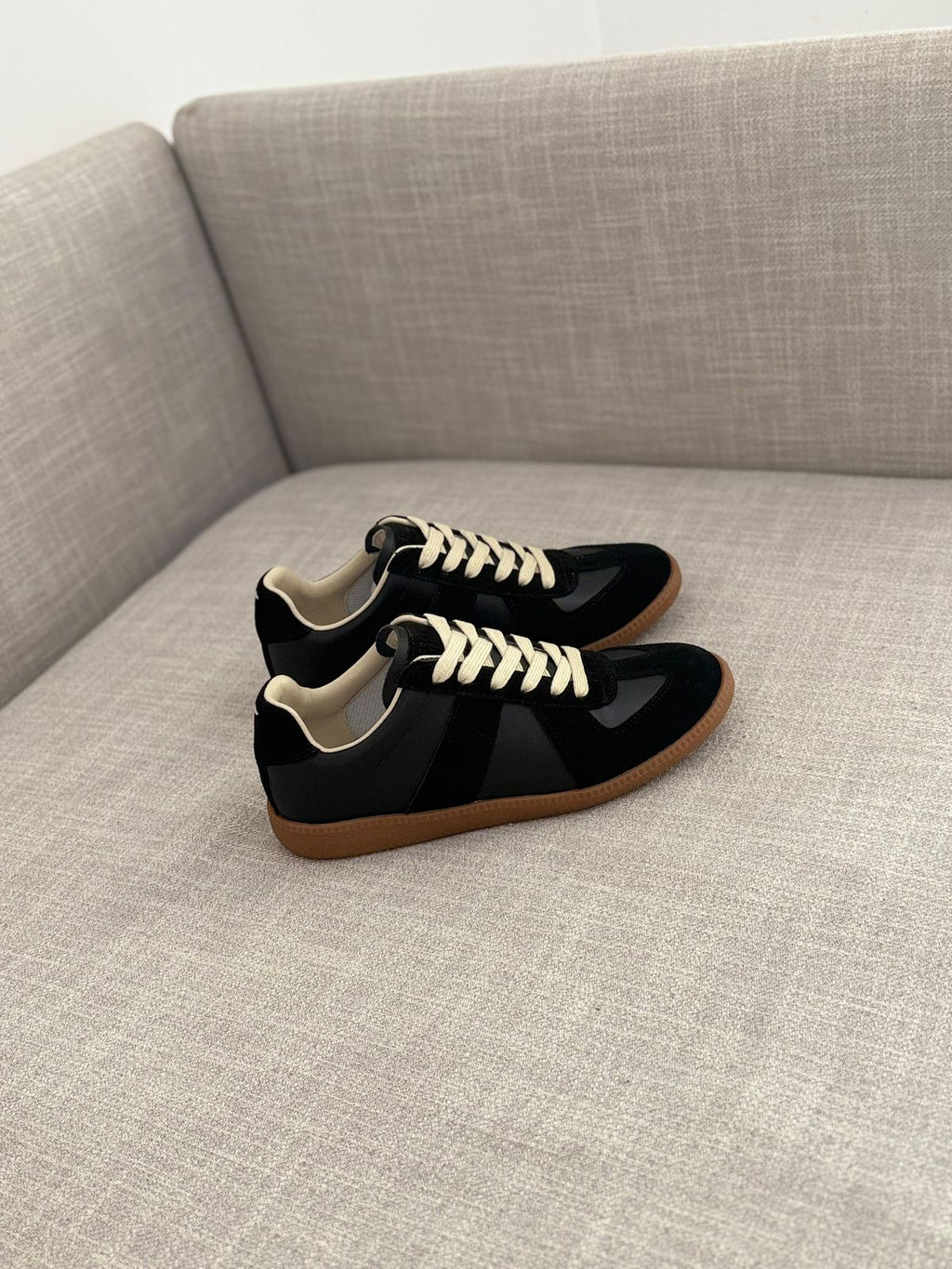 Maison Margiela Replica Low-Top Leather Sneakers (Black / Gum)