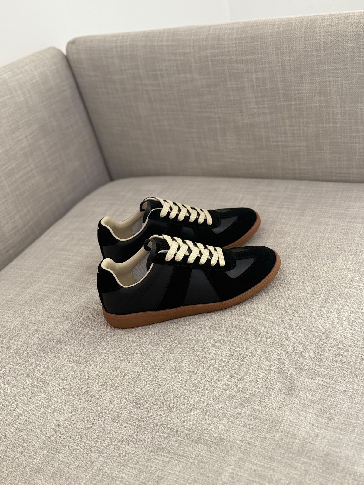 Maison Margiela Replica Low-Top Leather Sneakers (Black / Gum)