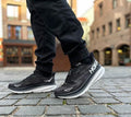 Hoka Clifton 9 (Black / White)