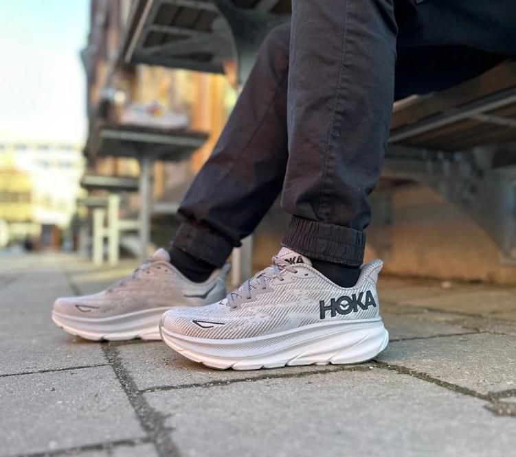 Hoka Clifton 9 (Grey / White)