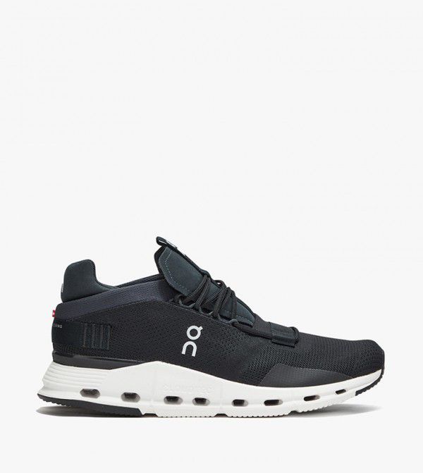 On Cloudnova (Black / White)