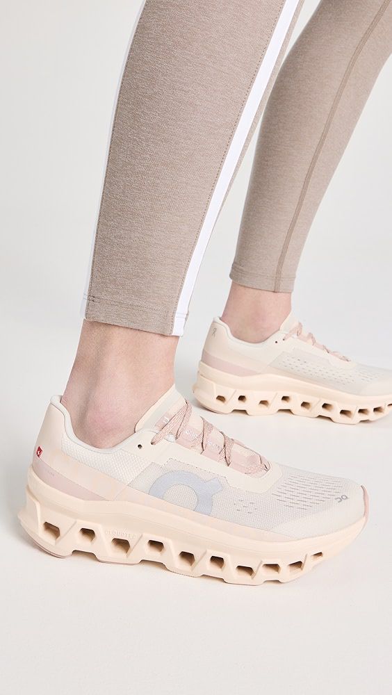 Cloudmonster 2 (Sand / Pink)