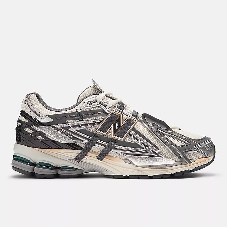 New Balance 1906R (Metallic Silver / Charcoal / White)