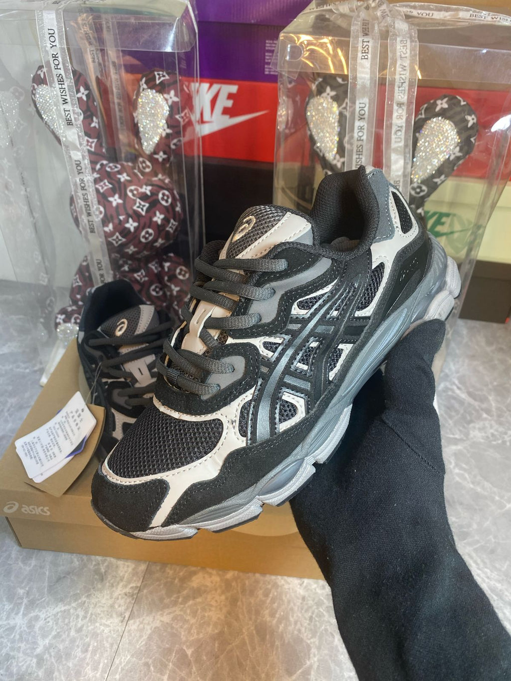 ASICS GEL-NYC (Black/Clay Grey)