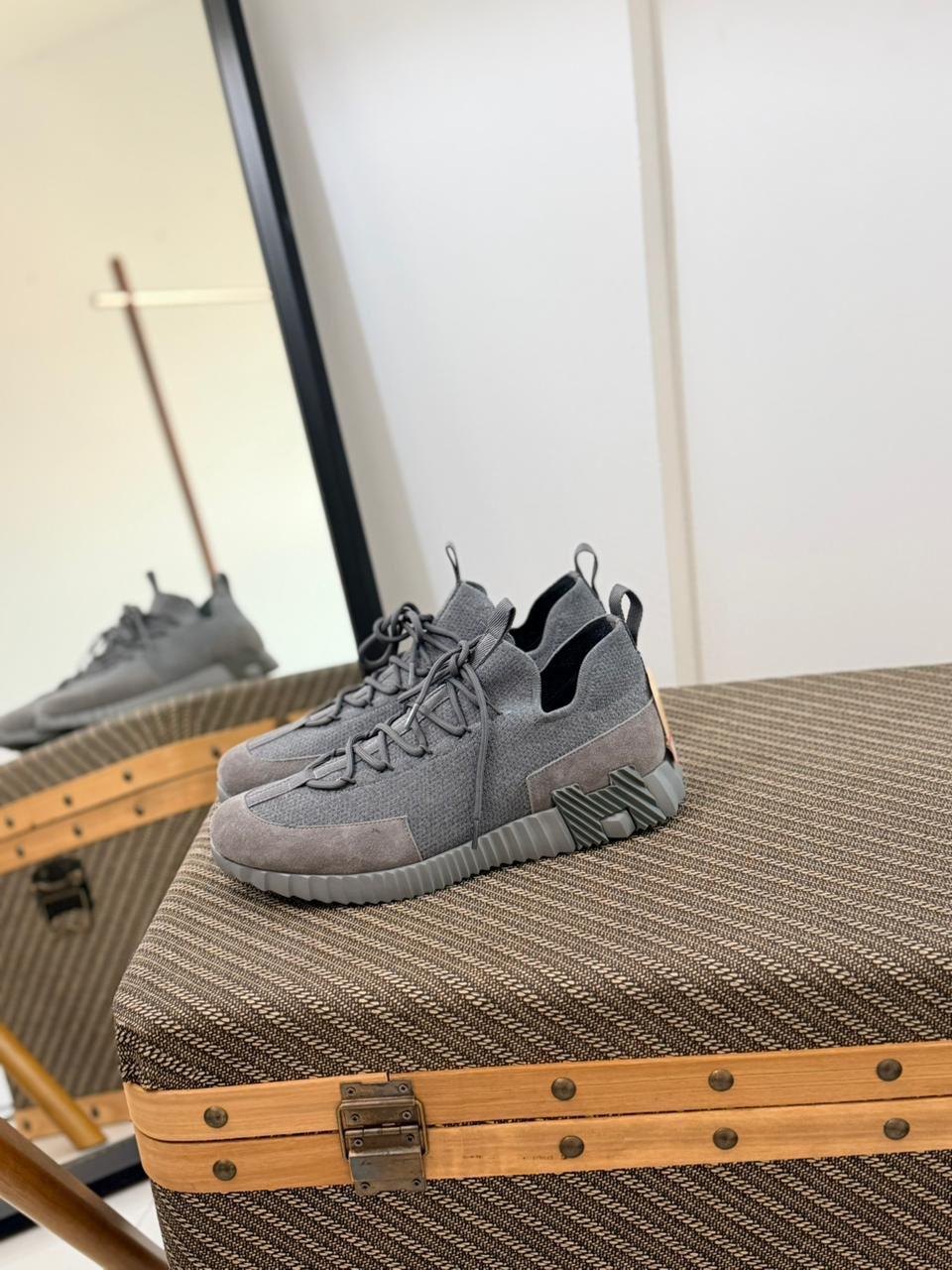 Hermès Freestyle Sneaker (Grey)