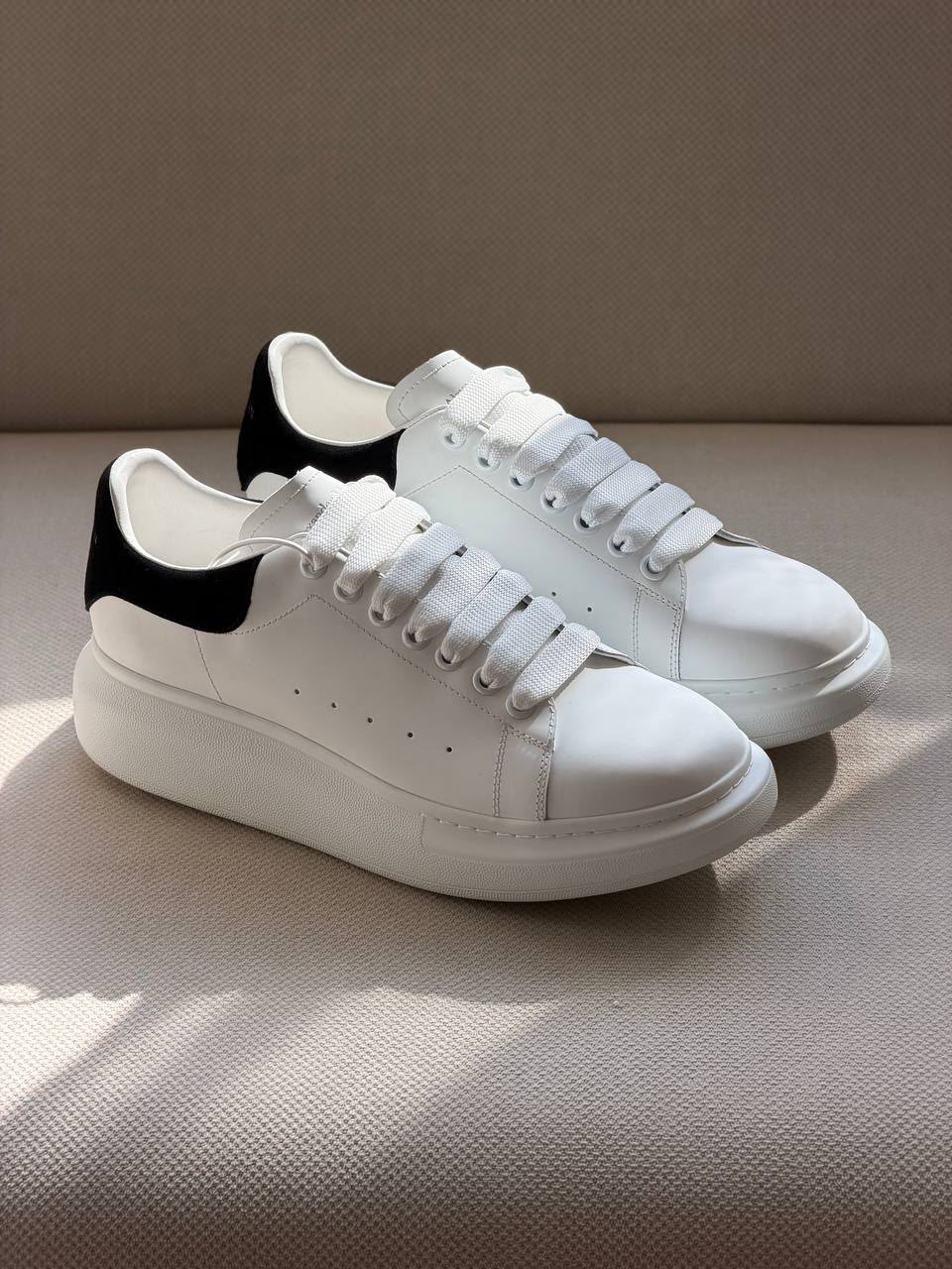 Alexander McQueen Oversized Sneaker (White / Black Heel Tab)