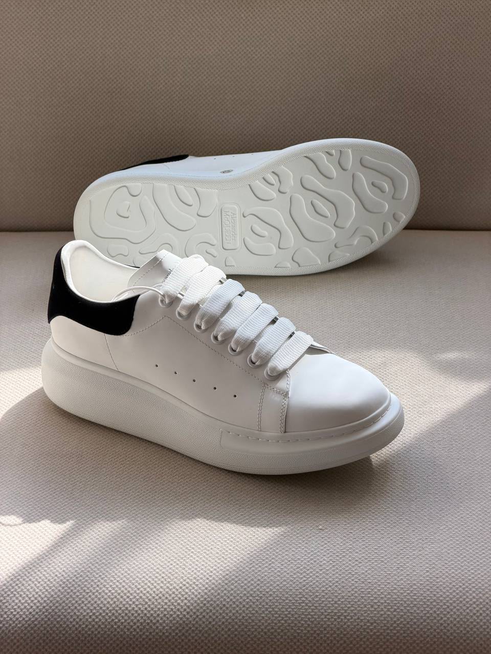 Alexander McQueen Oversized Sneaker (White / Black Heel Tab)