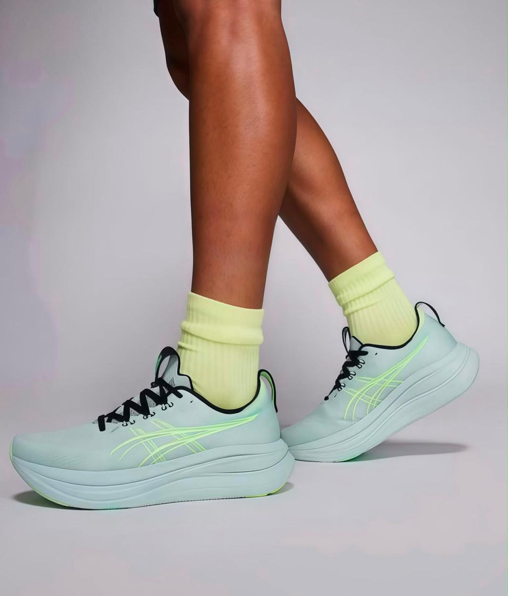 Asics Gel-Nimbus 26 Running Shoe (Cool Grey / Lime Green / Black)