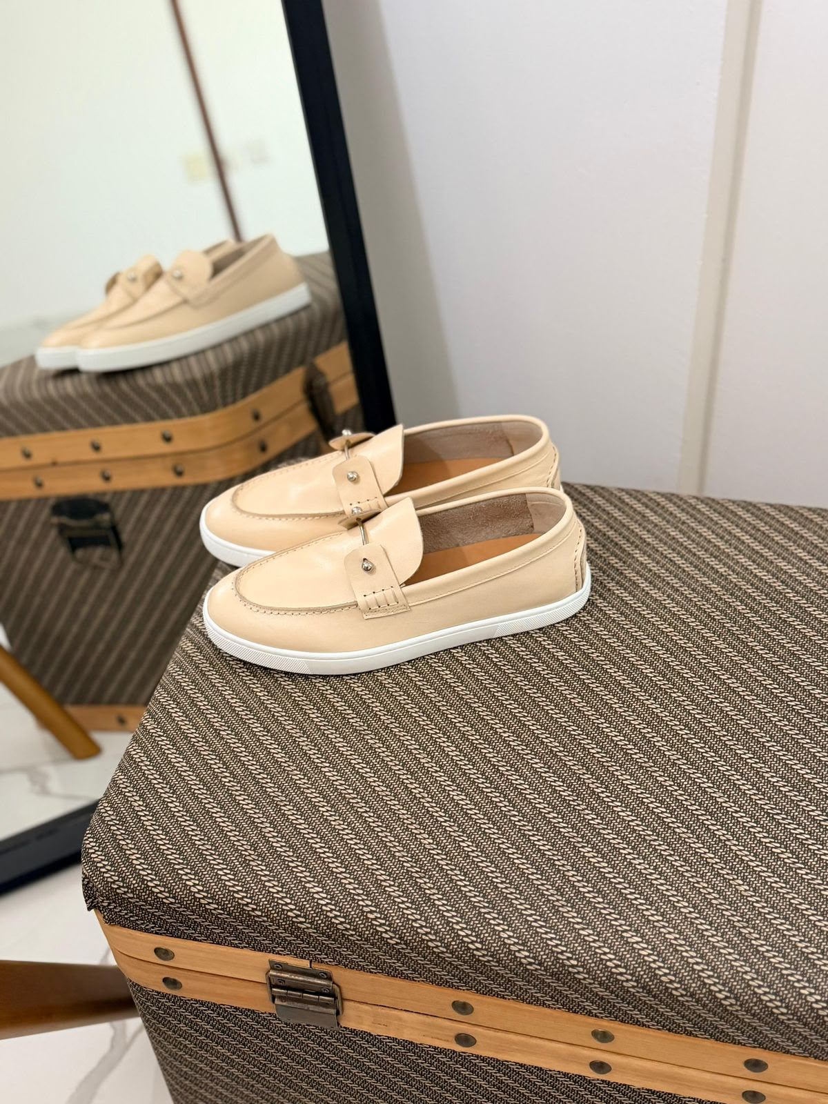 Christian Louboutin Spooky Leather Loafers (Beige / Cream)