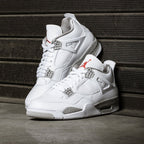 Air Jordan 4 Retro ‘White Oreo’
